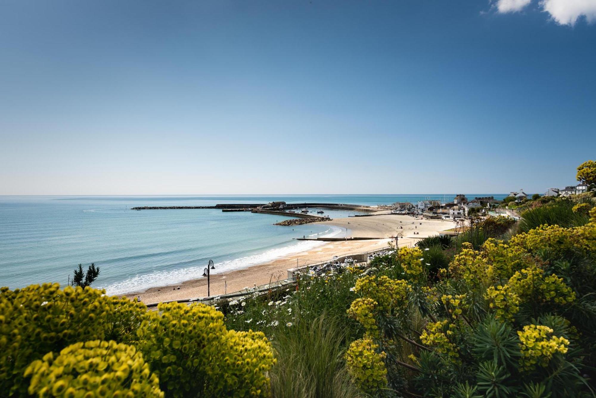 Gorgeous Boutique Flat Sleeps 2 In Lyme Regis Villa Luaran gambar