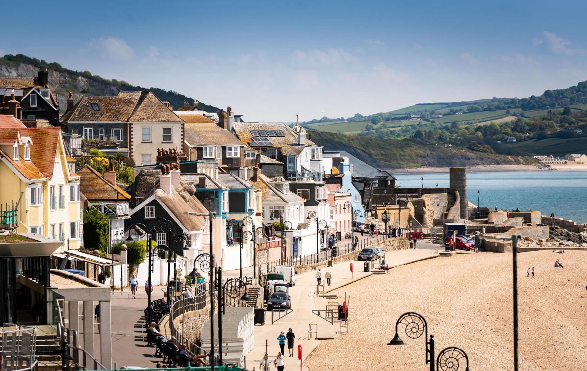 Gorgeous Boutique Flat Sleeps 2 In Lyme Regis Villa Luaran gambar