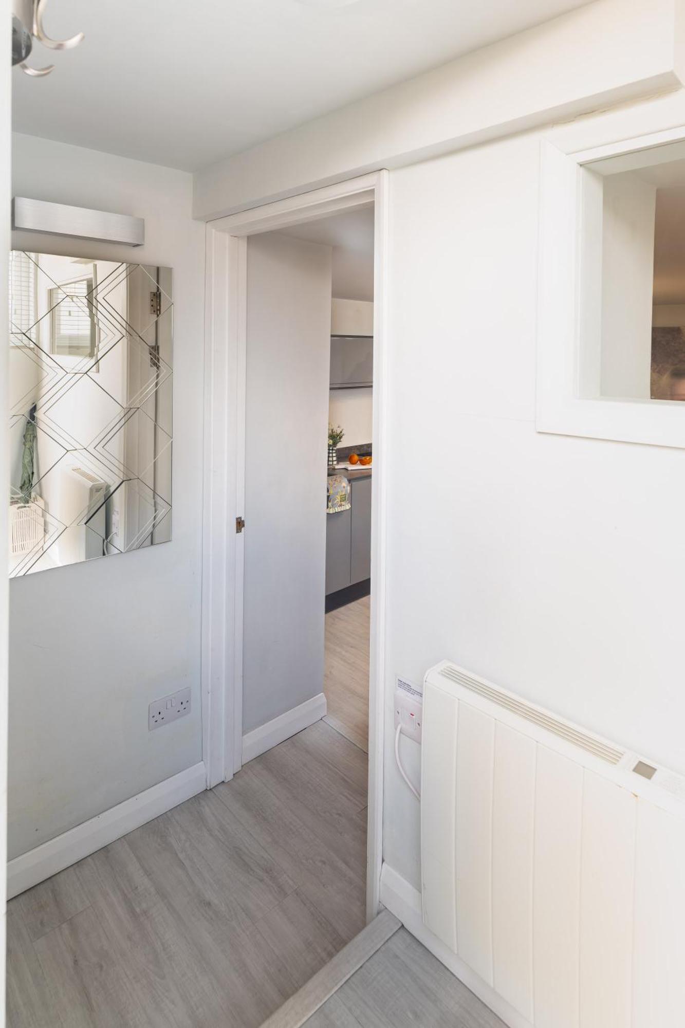 Gorgeous Boutique Flat Sleeps 2 In Lyme Regis Villa Luaran gambar